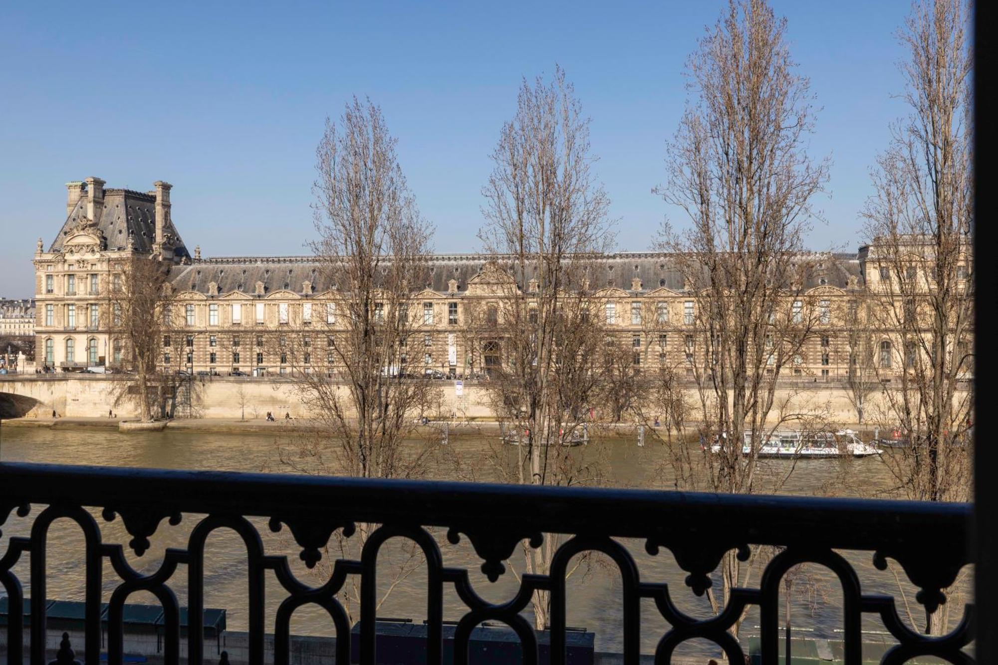 Hotel Du Quai Voltaire Paris Exterior foto