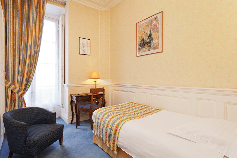 Hotel Du Quai Voltaire Paris Exterior foto