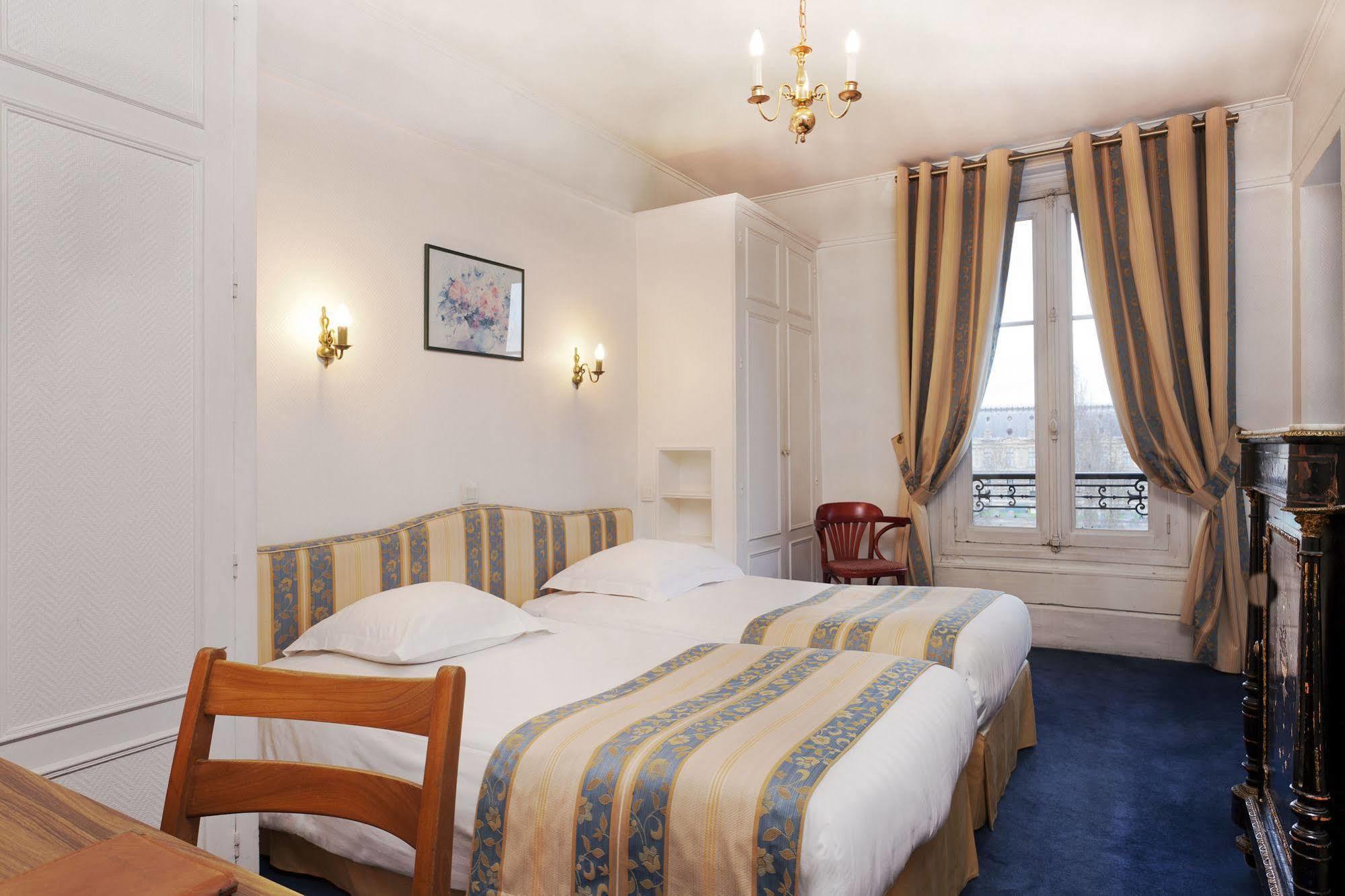Hotel Du Quai Voltaire Paris Exterior foto